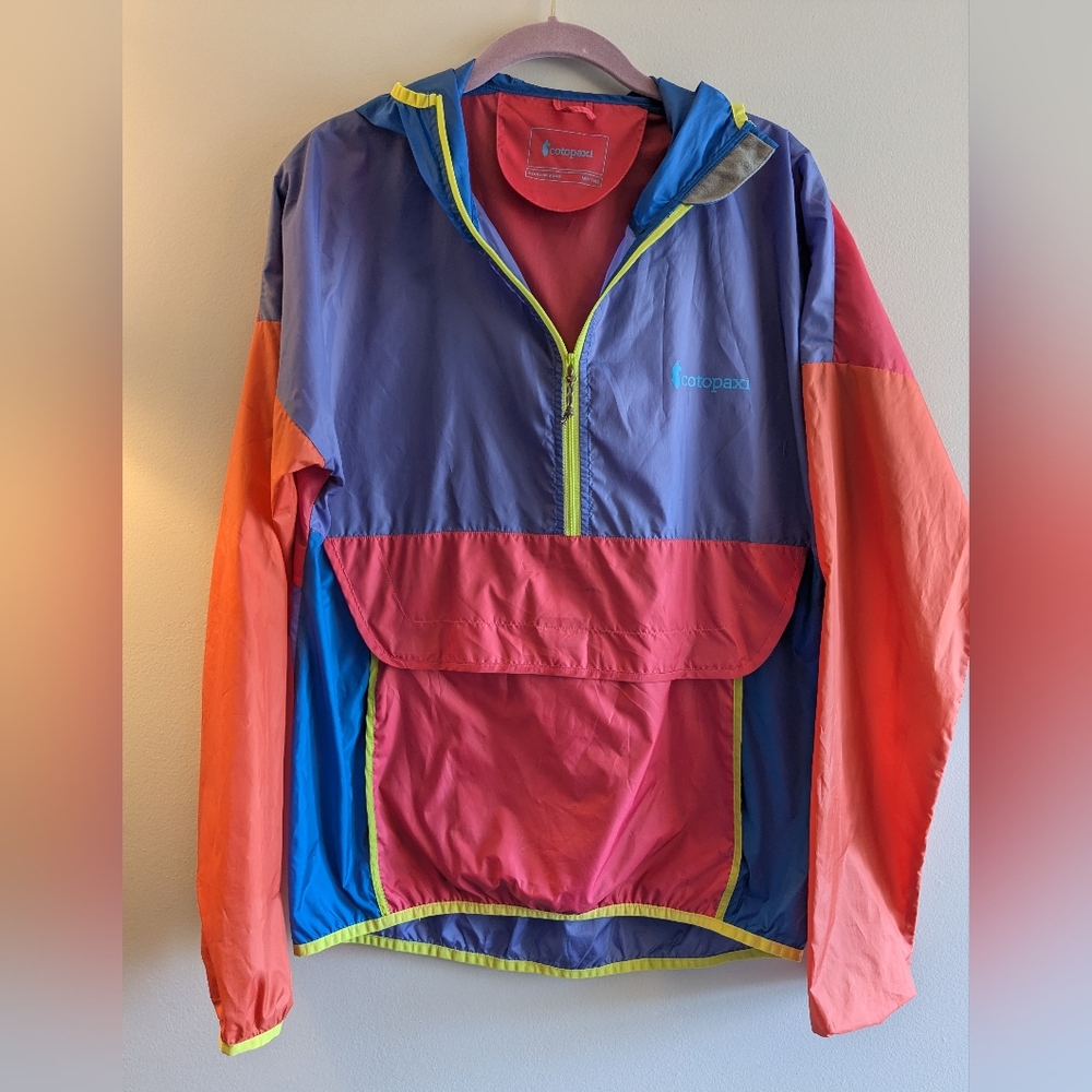 Cotopaxi Hooded Windbreaker